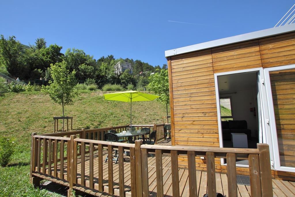 Camping Lou Gourdan Hotel Puget-Theniers Exterior photo